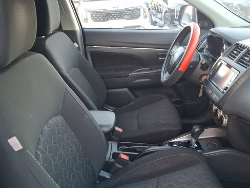 Used 2021 Mitsubishi Outlander Sport image 11