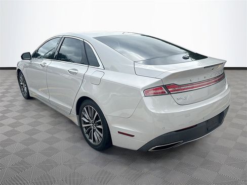 Used 2019 Lincoln MKZ Premiere image 6