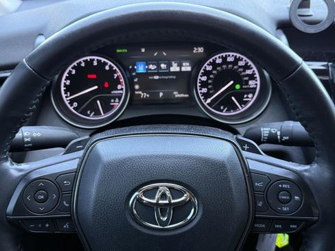 Used 2021 Toyota Camry SE w/ Cold Weather Package AWD/4WD image 17