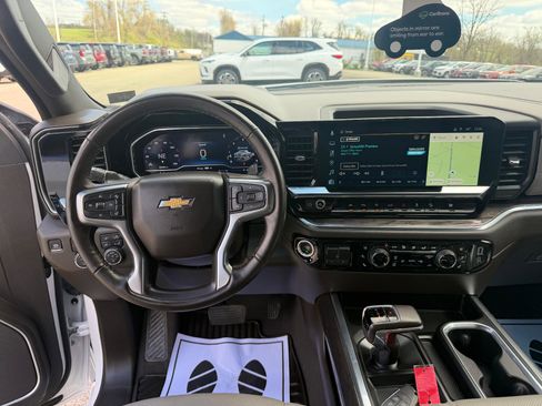 Certified 2024 Chevrolet Silverado 1500 LTZ w/ LTZ Convenience Package II AWD/4WD image 20