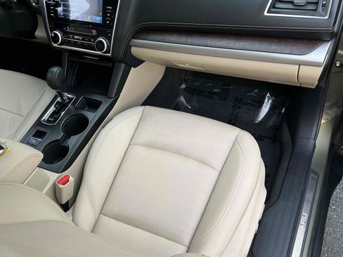 Used 2019 Subaru Outback 2.5i Limited w/ Popular Package #2 image 65