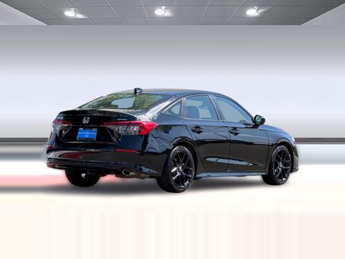 Used 2024 Honda Civic Sport image 9