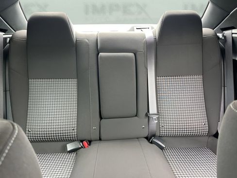 Used 2021 Dodge Challenger GT w/ Performance Handling Group image 11