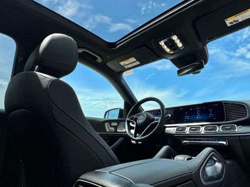 Certified 2025 Mercedes-Benz GLE 450 4MATIC image 9