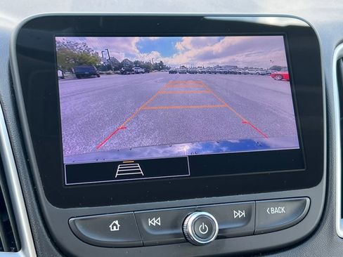 Used 2023 Chevrolet Malibu LS image 23