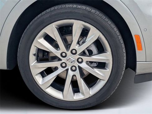 Used 2023 Buick Envision Avenir image 10