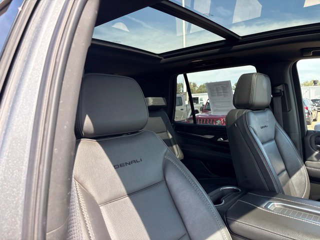 Used 2021 GMC Yukon Denali w/ Denali Premium Package AWD/4WD image 25