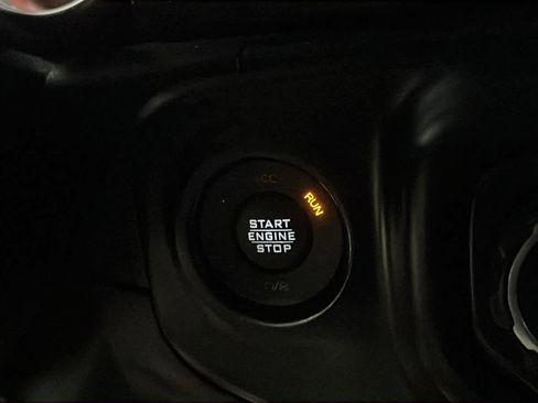 Used 2018 Jeep Wrangler Unlimited Sahara AWD/4WD image 20