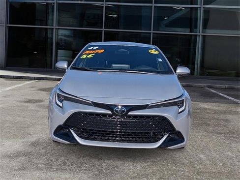 Used 2024 Toyota Corolla SE image 3