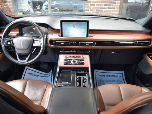 Used 2023 Lincoln Aviator Reserve w/ Equipment Group 201A AWD/4WD image 17