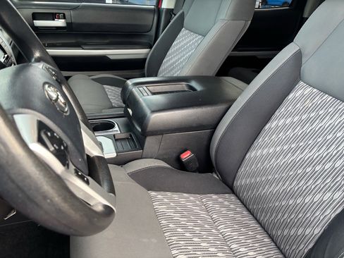 Used 2019 Toyota Tundra SR5 w/ SR5 Upgrade Package image 23