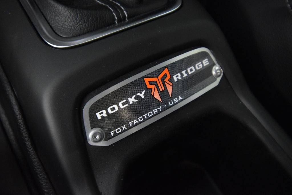 New 2026 Jeep Gladiator Rubicon w/ Technology Group AWD/4WD image 30