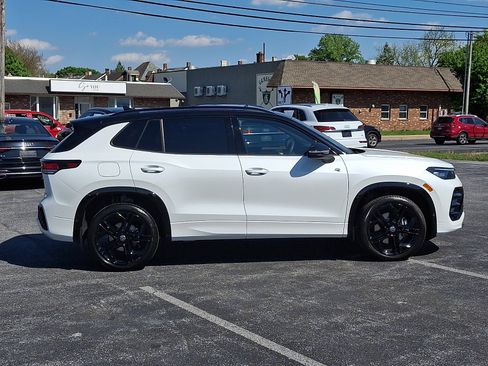 Used 2025 Volkswagen Tiguan SE R-Line AWD/4WD image 7