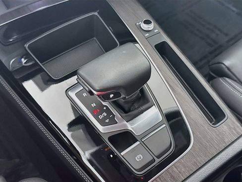 Certified 2024 Audi Q5 2.0T Premium Plus w/ Premium Plus Package AWD/4WD image 18