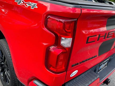 Used 2020 Chevrolet Silverado 1500 RST w/ Rally Edition AWD/4WD image 28