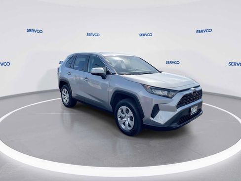 Used 2022 Toyota RAV4 LE FWD image 2