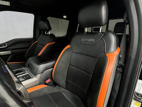 Used 2018 Ford F150 Raptor w/ Equipment Group 802A Luxury AWD/4WD image 15