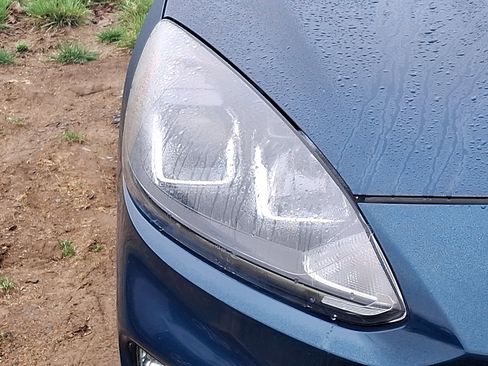 Used 2020 Ford Escape SEL image 5