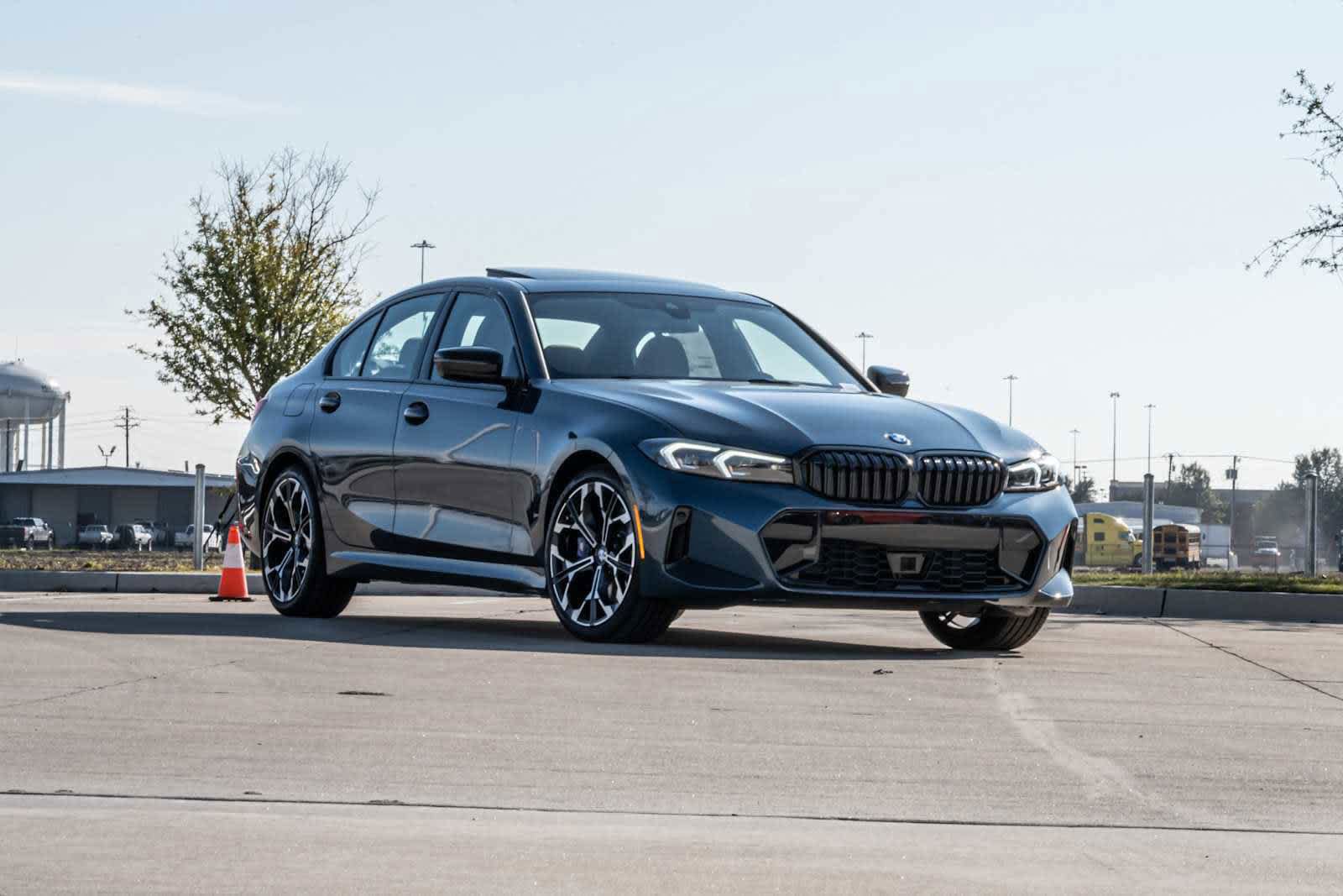 Used 2026 BMW 330i Sedan w/ M Sport Package RWD image 1