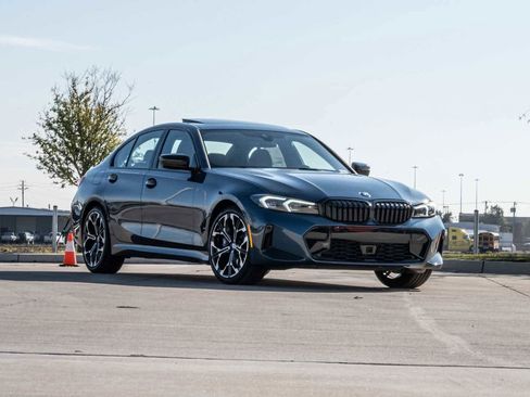 Used 2026 BMW 330i Sedan w/ M Sport Package RWD image 1