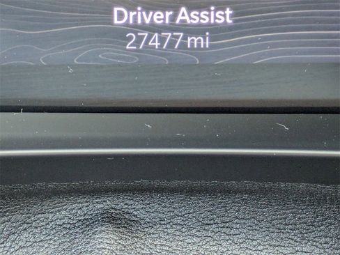 Used 2024 Jeep Grand Cherokee L Laredo image 16