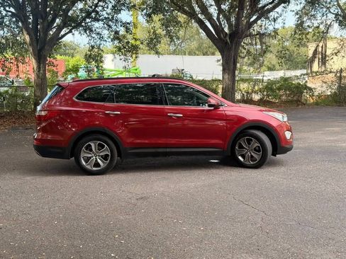 Used 2013 Hyundai Santa Fe GLS FWD image 4