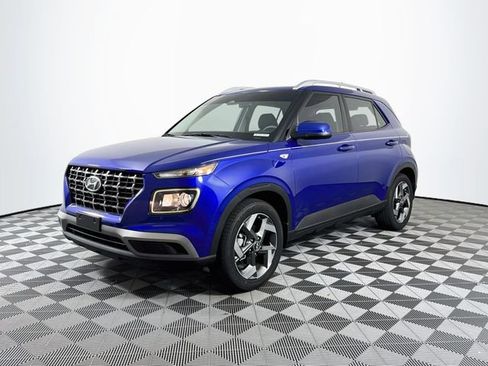 Certified 2025 Hyundai Venue SEL FWD image 45