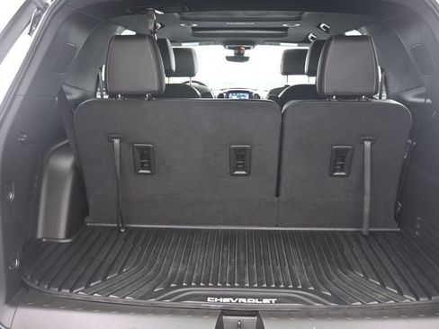 Certified 2023 Chevrolet Traverse LT w/ LT Premium Package AWD/4WD image 15