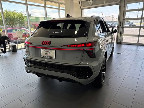New 2026 Audi Q3 quattro 2.0T AWD/4WD image 7