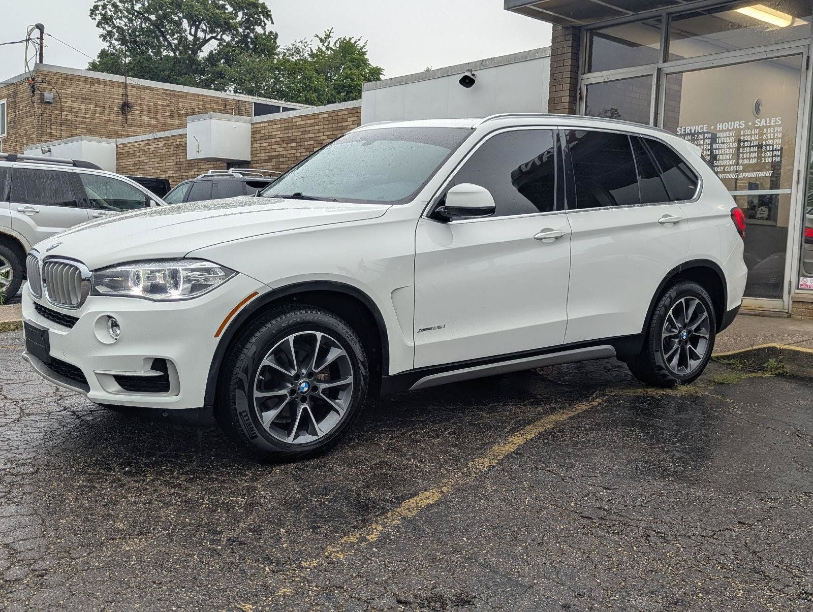 Used 2018 BMW X5 xDrive35i w/ Premium Package AWD/4WD image 13