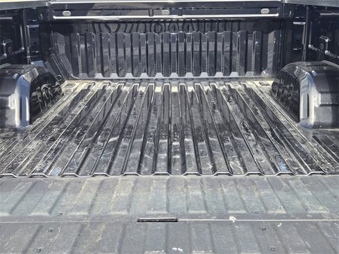 Certified 2024 GMC Sierra 1500 SLT image 26