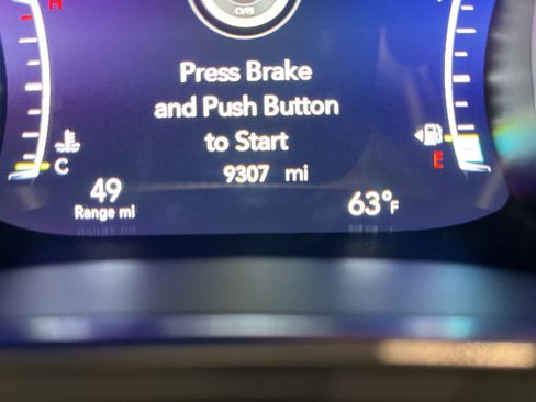 Used 2026 Chrysler Pacifica Limited image 31