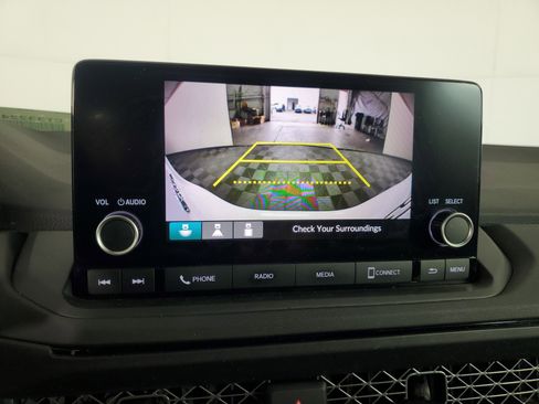 Certified 2023 Honda Accord EX image 22