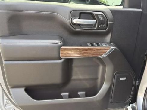 Certified 2021 Chevrolet Silverado 1500 High Country w/ Technology Package AWD/4WD image 25