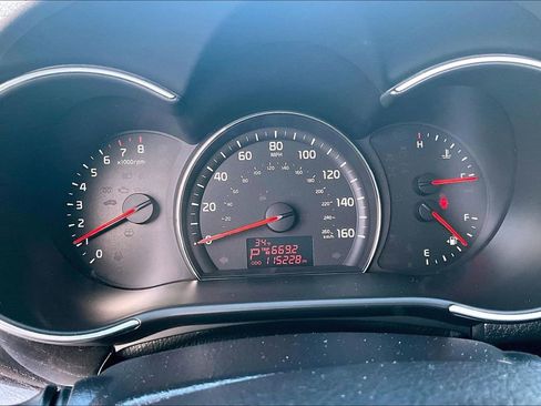Used 2015 Kia Sorento LX image 14
