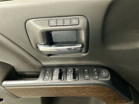 Used 2019 GMC Sierra 2500 Denali w/ Duramax Plus Package image 11