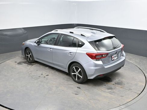 Used 2022 Subaru Impreza Premium image 17