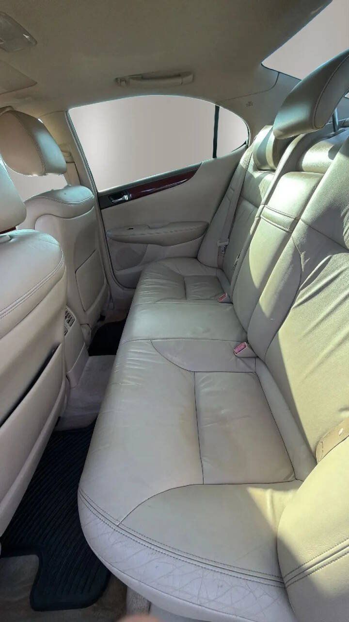 Used 2002 Lexus ES 330 FWD image 10