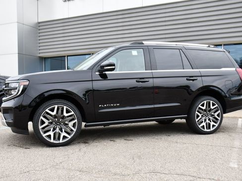 New 2026 Ford Expedition Platinum AWD/4WD image 2