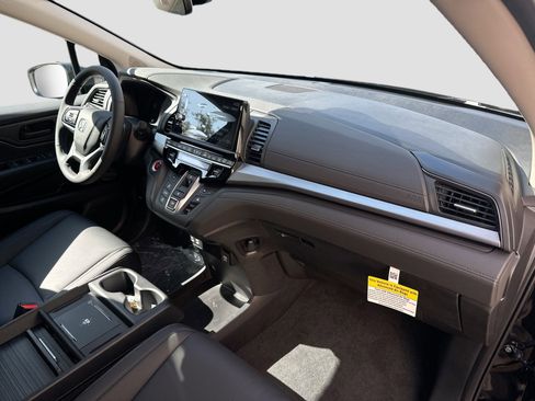 New 2026 Honda Odyssey EX-L image 24