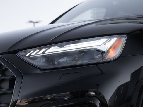 Certified 2025 Audi Q5 Prestige image 37