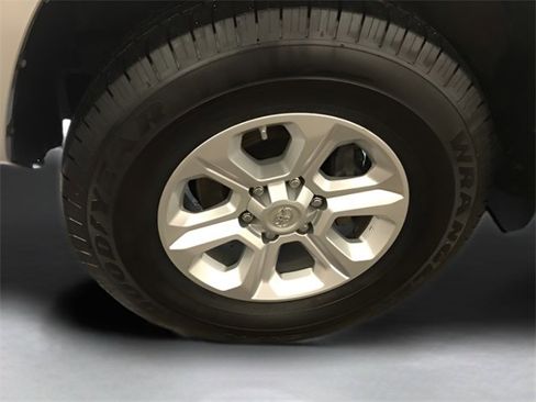 Certified 2020 Toyota 4Runner SR5 Premium w/ Moonroof Package image 7