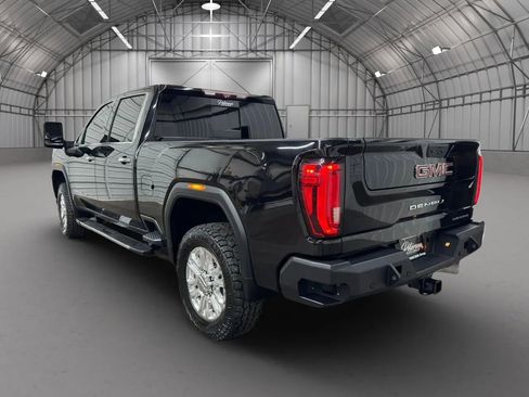 Used 2020 GMC Sierra 2500 Denali w/ Denali Ultimate Package AWD/4WD image 3