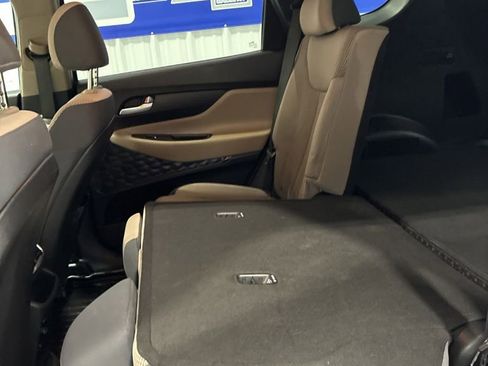 Used 2019 Hyundai Santa Fe SEL FWD image 32