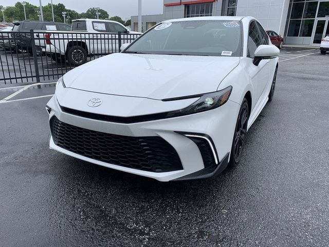 Used 2026 Toyota Camry SE w/ Convenience Package FWD image 4