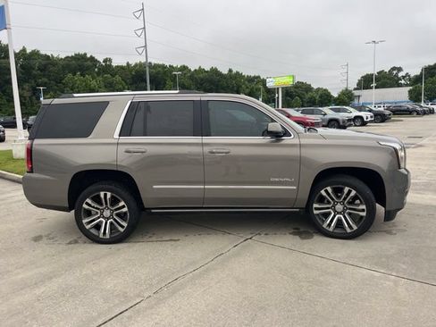 Used 2019 GMC Yukon Denali w/ Denali Ultimate Package RWD image 7