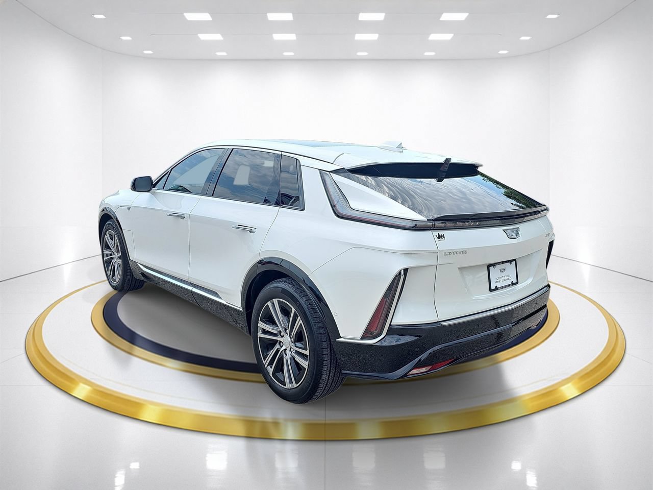 Certified 2024 Cadillac Lyriq Luxury w/ LPO, Floor Liner Package RWD image 7