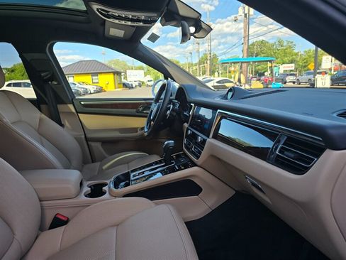 Used 2023 Porsche Macan S AWD/4WD image 21
