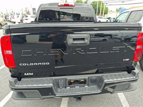Used 2021 Chevrolet Colorado Z71 AWD/4WD image 28