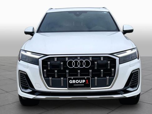 Used 2025 Audi Q7 3.0T Premium Plus AWD/4WD image 4